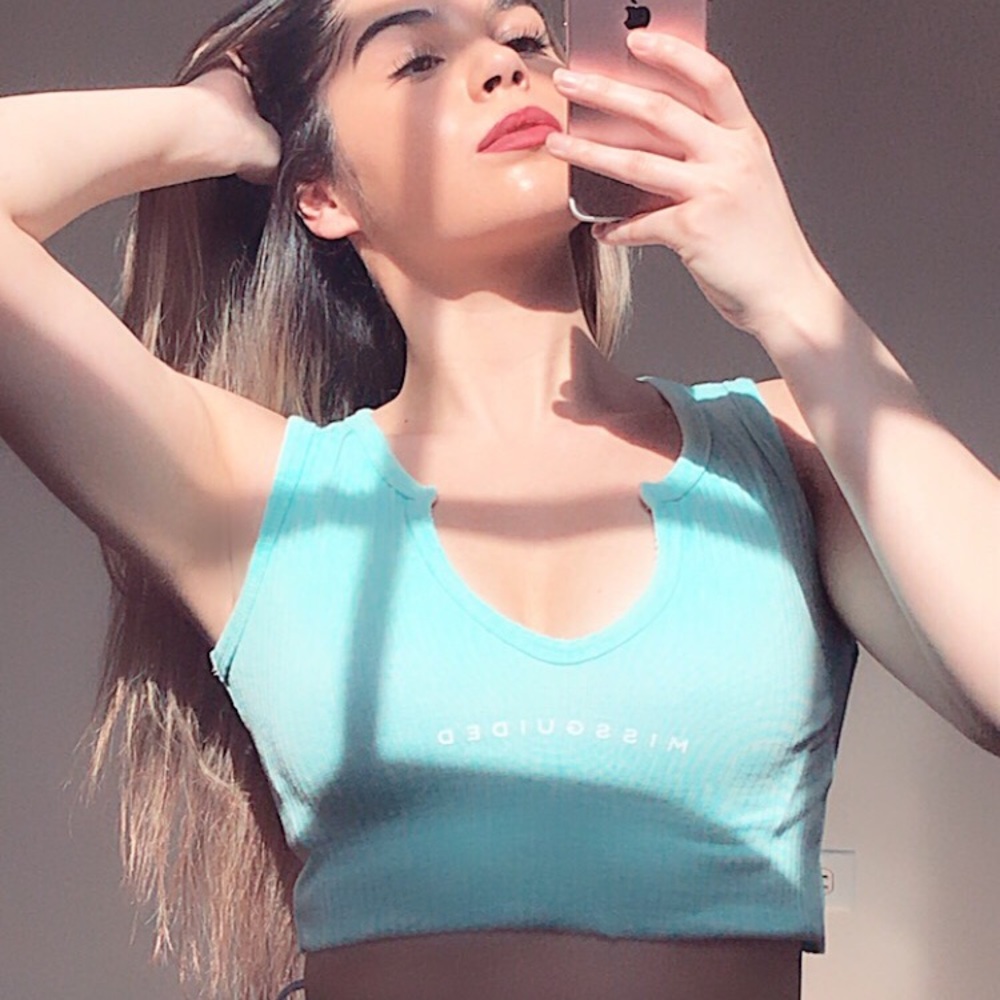 🦋MISGUIDED CROP TOP🦋